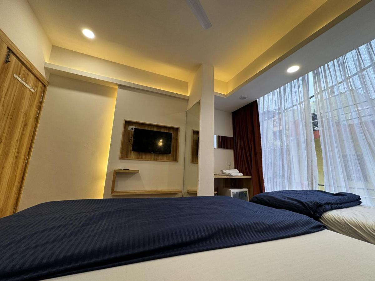Hotel Shree Mahakal Krapa 우자인 객실 사진